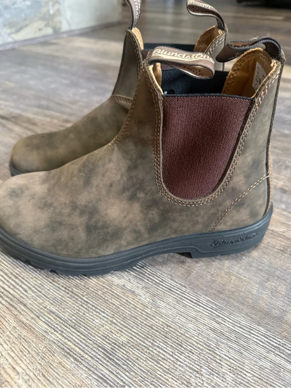 Blundstone Brown Chelsea Boots NWOB